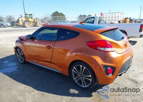 2016 Hyundai Veloster Turbo z USA, uszkodzony, nr VIN KMHTC6AEXGU288271